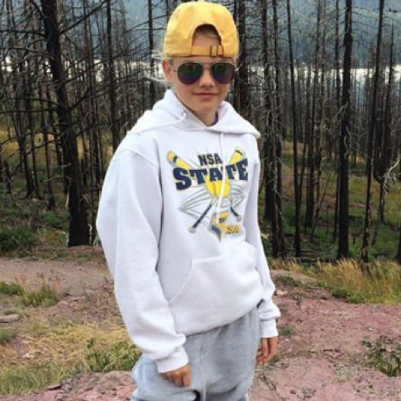 Avery Zodrow - Poshmark Profile Picture of Avery Zodrow (@avechies) on Poshmark