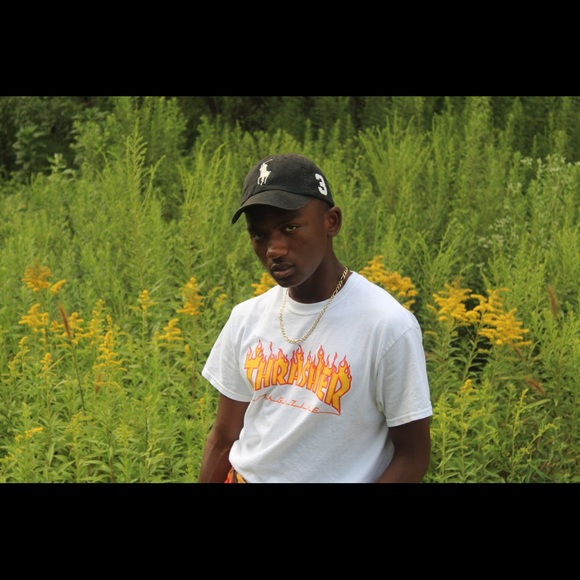 Profile Picture of Michael Seay (@mikemadeem) on Poshmark