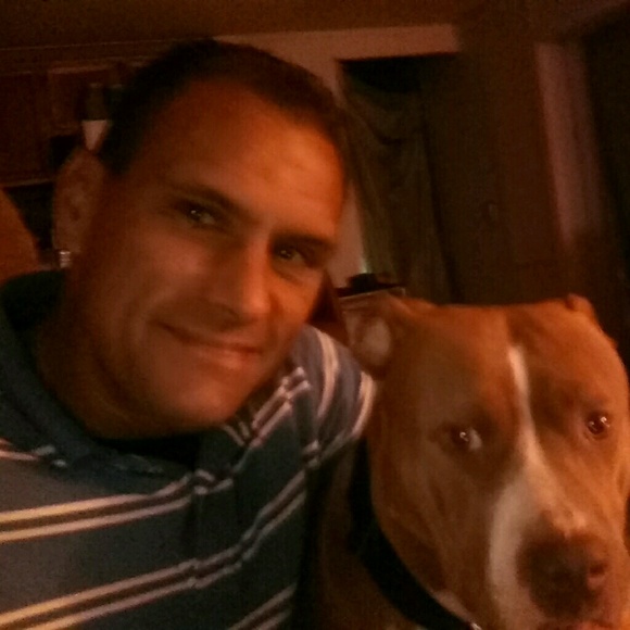 Profile Picture of Lonnie Womack (@joker7669) on Poshmark