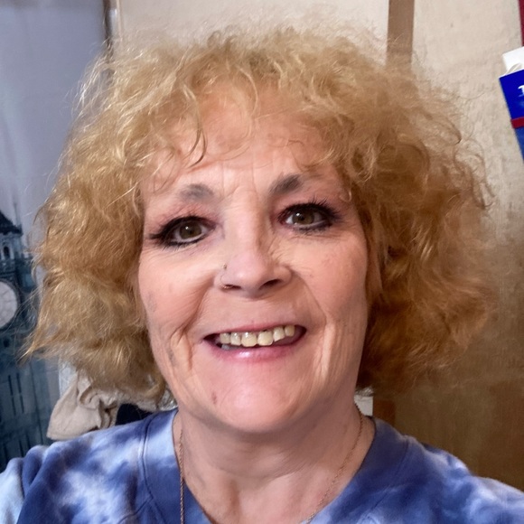 Profile Picture of Michele Dobbs (@luckydog11691) on Poshmark