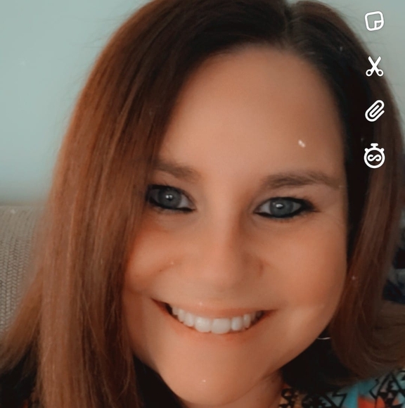 Profile Picture of Jessica Bilbee (@j_bilbee08) on Poshmark