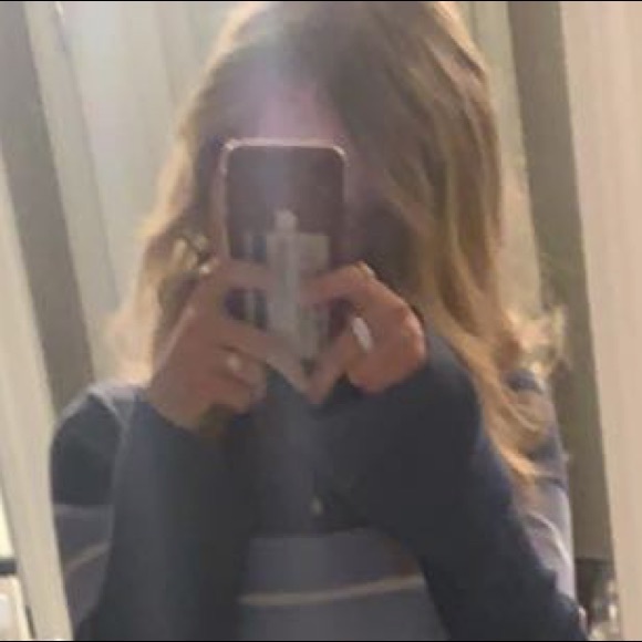 Profile Picture of Ally Brockus (@abrock21) on Poshmark