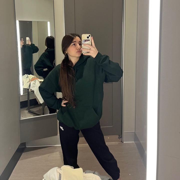 Profile Picture of ArianaVarlamos (@arianavarlamos_) on Tiktok