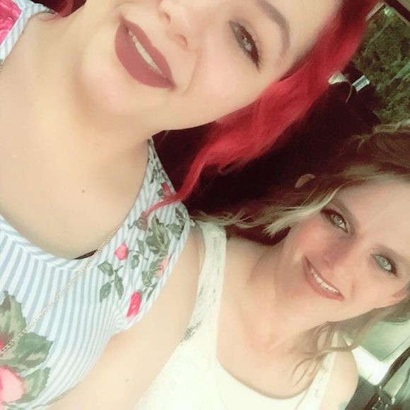 Profile Picture of Katrina Feldmeier (@kate19764) on Poshmark