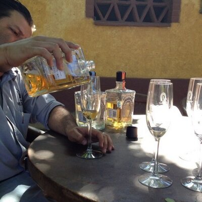 Profile Picture of JB (@TomDearing) on Twitter