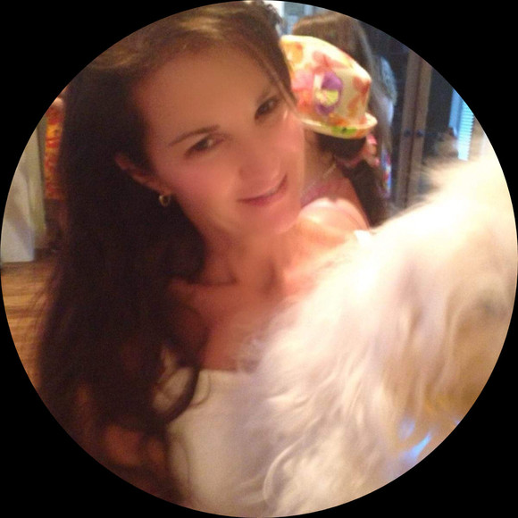 Profile Picture of Kim Deaton (@kimi4865) on Poshmark