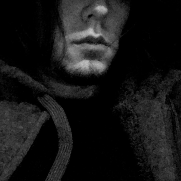 Profile Picture of Drew Ashby (@drwash) on Poshmark