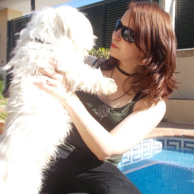 Profile Picture of Jess Hinds (@JessyMayBlossom) on Twitter