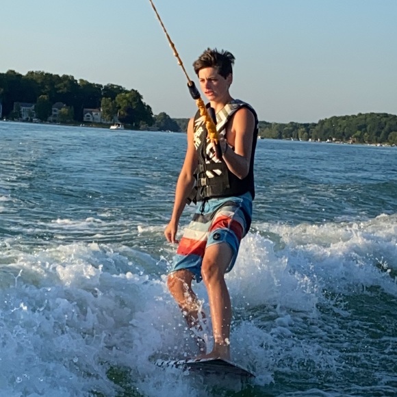 Profile Picture of Nathan Shafer (@nshafer10) on Poshmark