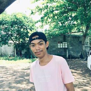 Profile Picture of Jhon Buncag II (@JbBuncag) on Facebook