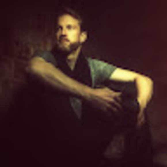 Profile Picture of Raymond Ayers (@operaymond) on Poshmark