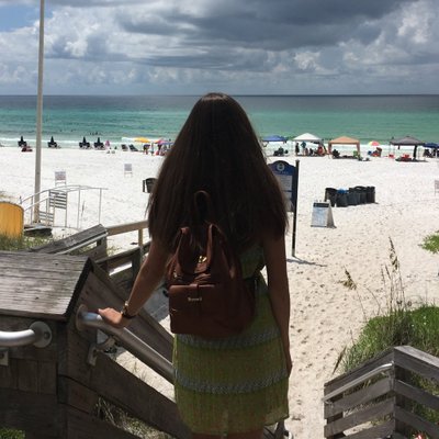 Profile Picture of McKenna Phillips (@McKennaPhillip9) on Twitter