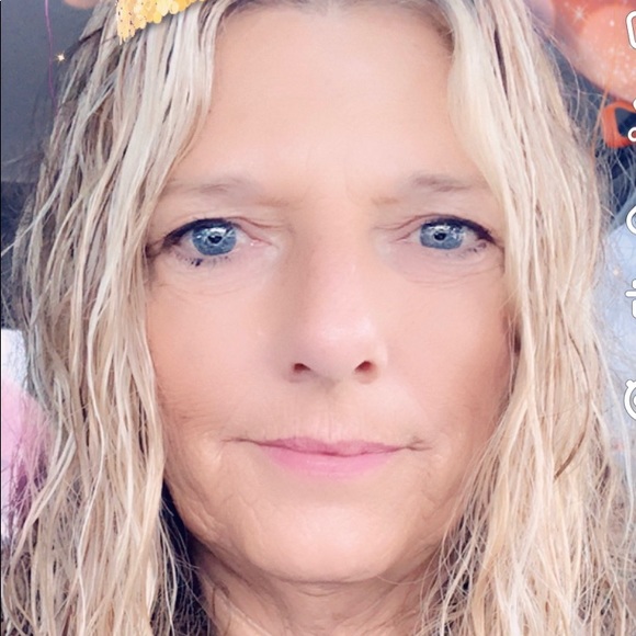 Profile Picture of Carmen Fedirko (@gigicetta) on Poshmark