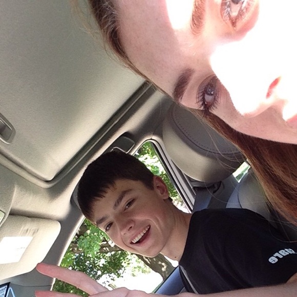 Profile Picture of Lucy Potter (@lucypotter) on Poshmark