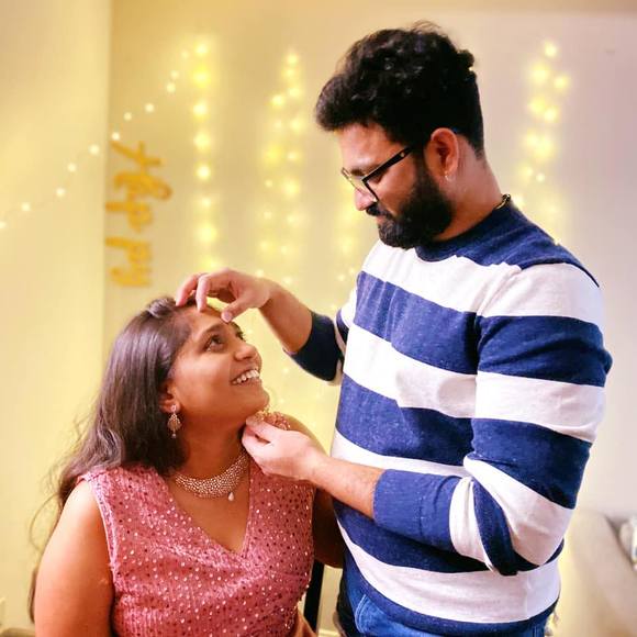 Profile Picture of Karthik Sharma (@simbadalion1) on Poshmark