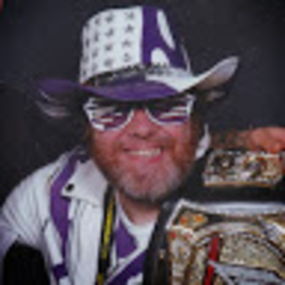 Profile Picture of Mark Currie (@phillies1977) on Poshmark