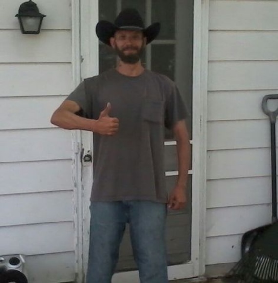 Profile Picture of Ryan David (@ryandavid336) on Poshmark