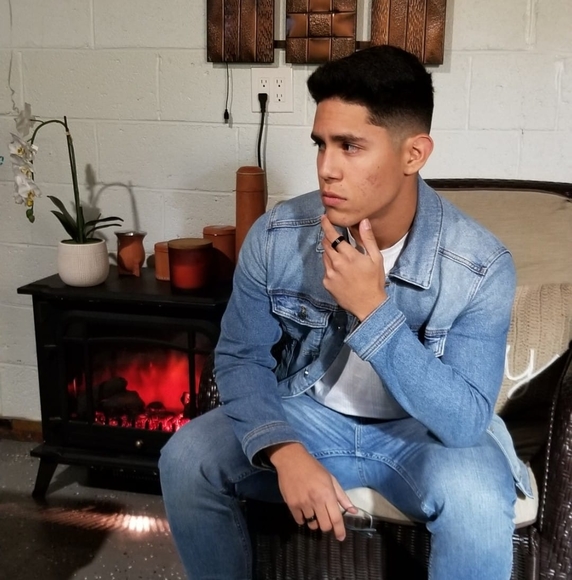 Profile Picture of Moises Pulido (@trunks555) on Poshmark