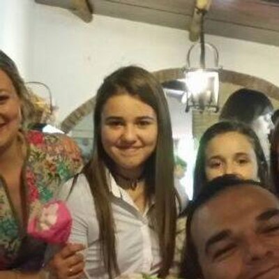 Profile Picture of SÁCA UNA SONRISA:) (@Maria_Smile17) on Twitter