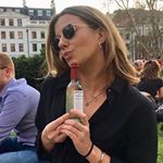 Profile Picture of Laura Crosby (@dutty.wines) on Instagram