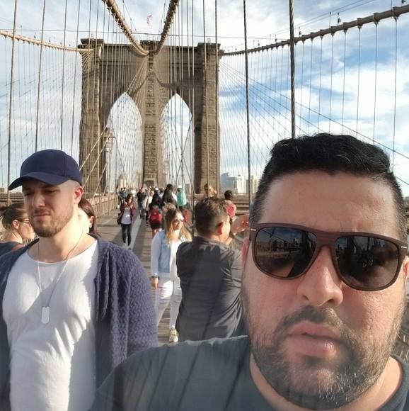 Profile Picture of Jose Navas (@joseferblinf) on Poshmark