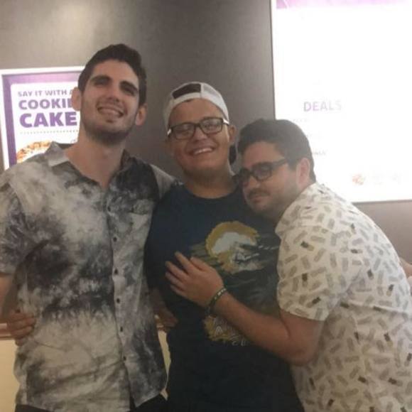 Profile Picture of Robert Lo bello (@kobotl) on Poshmark