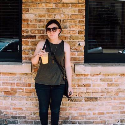 Profile Picture of Emily Coté (@bob_913) on Twitter