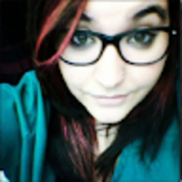 Profile Picture of Kim Picher (@kimpicher) on Poshmark