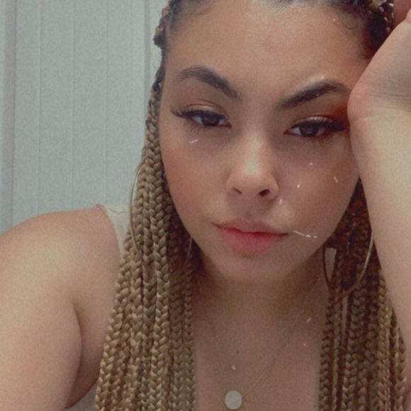 Profile Picture of La Natiiva (@lanatiiva) on Poshmark