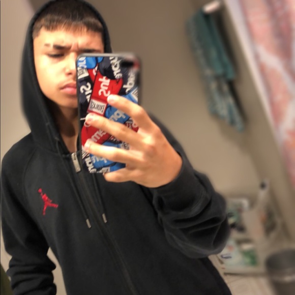 Profile Picture of Eric Sanchez (@ericsan303) on Poshmark