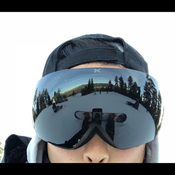 Profile Picture of Jeehoon Lee (@leejohn1011) on Poshmark