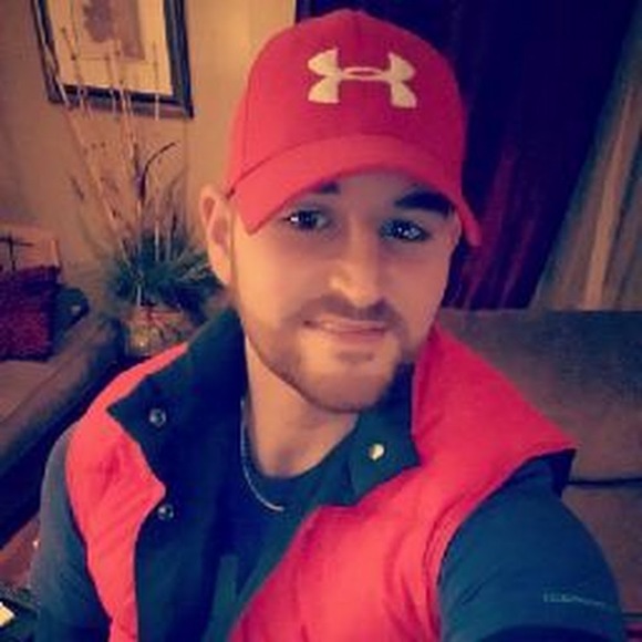 Profile Picture of Mike Berlo (@mberlo83) on Poshmark