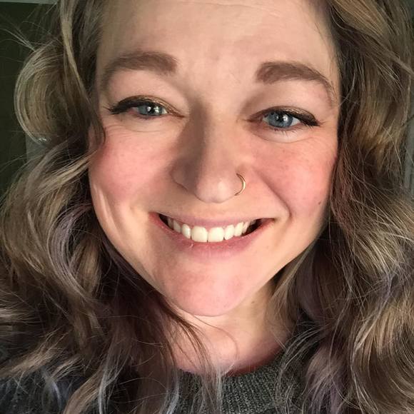 Profile Picture of Cheryl Bockus (@cherylbockus) on Poshmark
