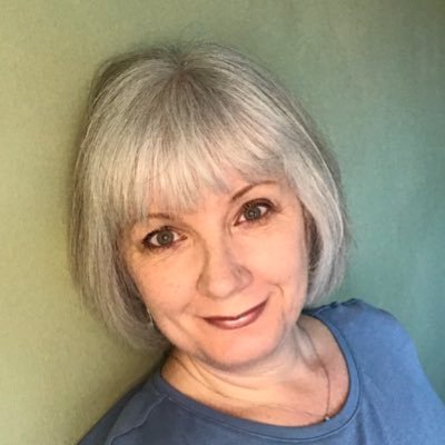 Profile Picture of Amanda Brooke Author  💙 (@AmandaBrookeAB) on Twitter