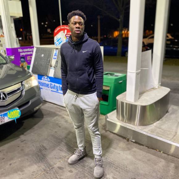 Profile Picture of Emmanuel Ajose (@mannygotdajuice) on Poshmark