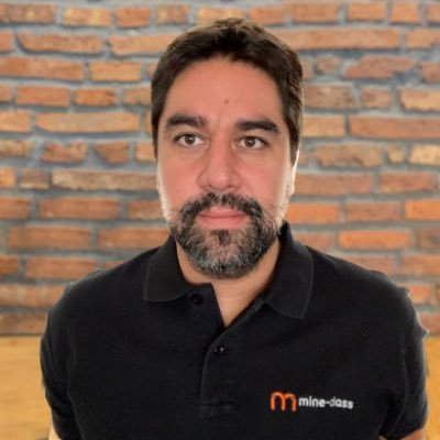 Profile Picture of Claudio Valenzuela (@clvz82) on Twitter