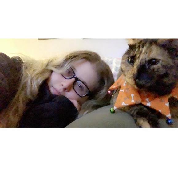 Jessica Punzi - Poshmark Profile Picture of Jessica Punzi (@rawrrpunzi) on Poshmark