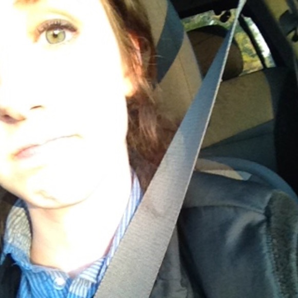 Profile Picture of Cayla Wilson (@cayla29) on Poshmark