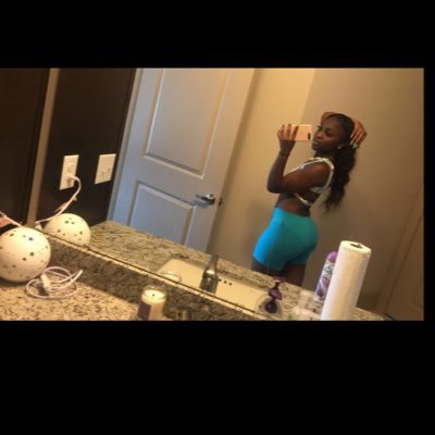 Profile Picture of Nyla Bell (@NylaBel78229241) on Twitter