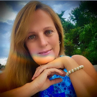 Profile Picture of Robin Wozniak (@robinwozwrc) on Twitter