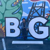 Profile Picture of Vicki Nguyen (@vickivannguyen) on Youtube