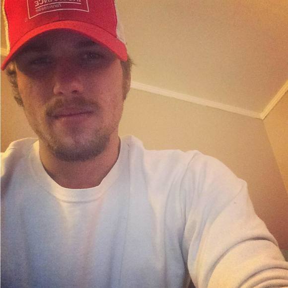 Profile Picture of Connor Wright (@cwrightsback) on Poshmark