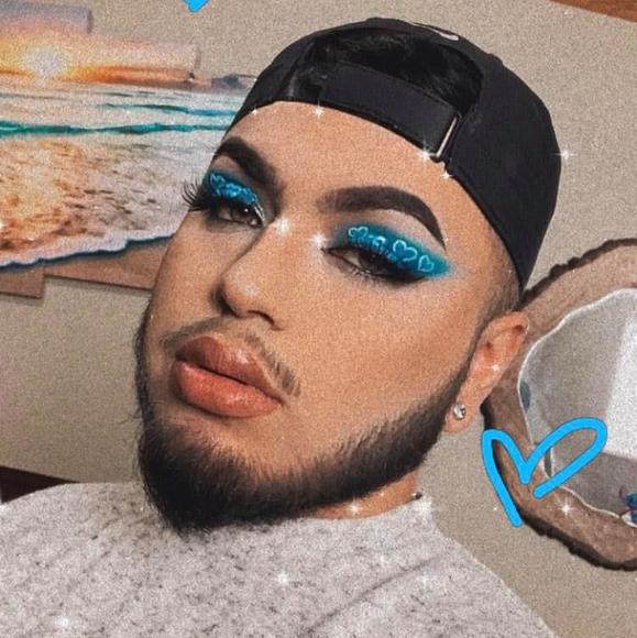 Profile Picture of Isaac Ramon (@isaram37346) on Poshmark