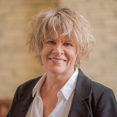 Profile Picture of Kristin Phillips (@KristinPhillip3) on Twitter