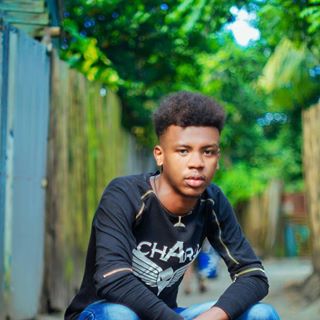 Profile Picture of Diñø Wãlkër (@minoh.carlio) on Facebook