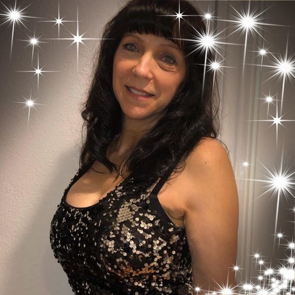 Profile Picture of Kimi Marker-cordero (@kimipop2) on Poshmark