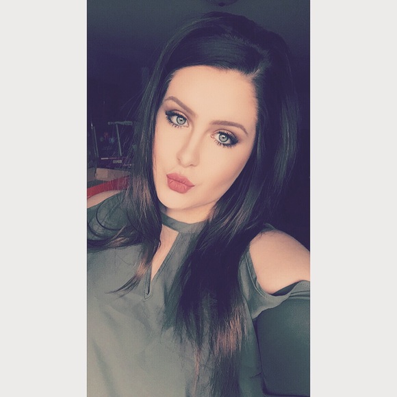 Profile Picture of Bri Reineke (@brireineke) on Poshmark