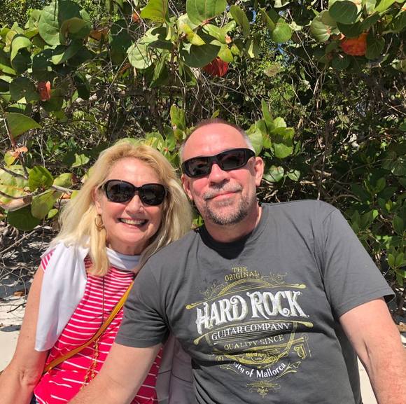 Suzanne Serino - Poshmark Profile Picture of Suzanne Serino (@swserino) on Poshmark