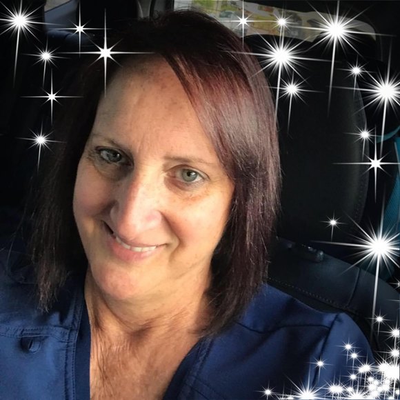 Profile Picture of Melanie Keene (@melaniek1) on Poshmark