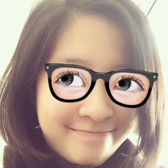 Profile Picture of Chian Huang (@chianhuang) on Poshmark